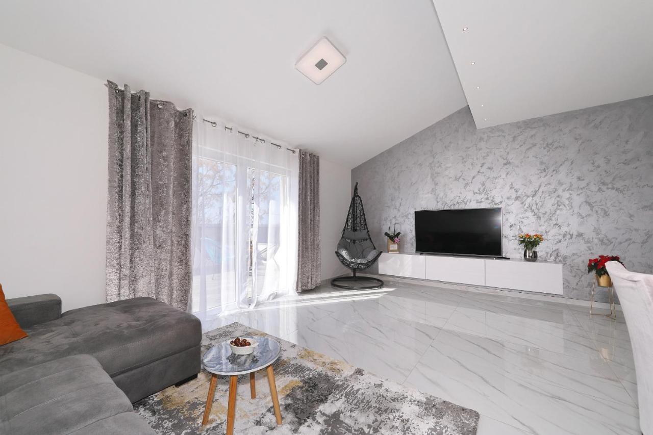 Apartman Chiara Galovac  Exterior foto